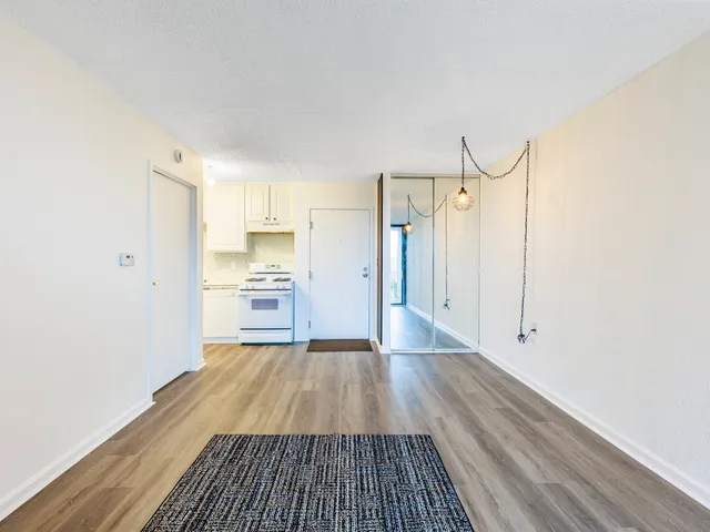 $130,000 | 1750 North Marywood Avenue, Unit 405, Aurora, IL 60505