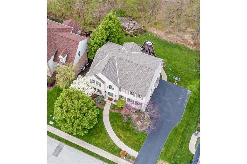 328 Buffalo Ridge Road Canonsburg, PA 15317 - Photo 2 of 25 Gallery Image 2