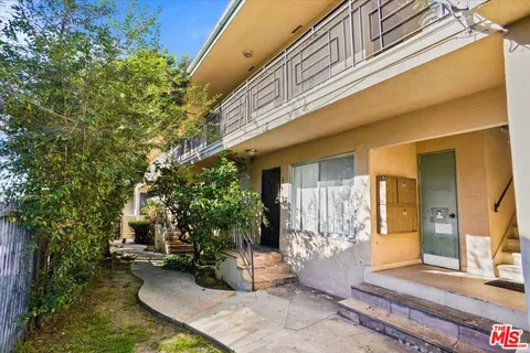 $2,300,000 | 543 North Ardmore Avenue, Los Angeles, CA 90004