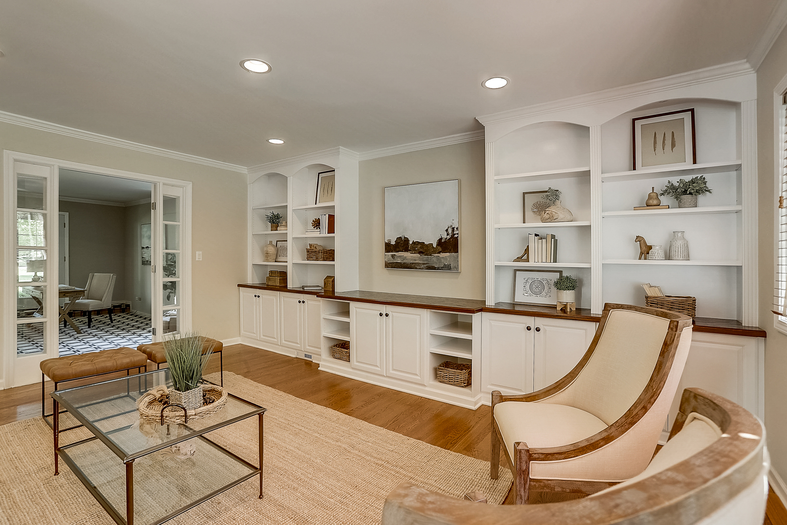 1760 Saddle Hill Road Libertyville, IL 60048 - Photo 9 of 28 a living room with furniture and a view of kitchen