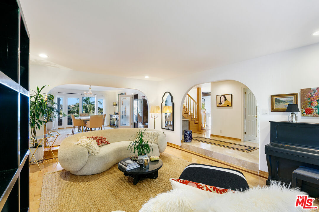 6120 Cavalleri Road Malibu, CA 90265 - Photo 16 of 54