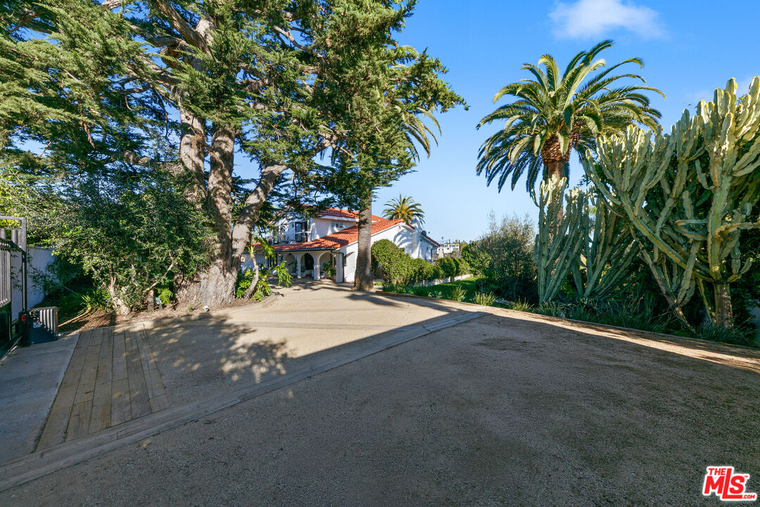6120 Cavalleri Road Malibu, CA 90265 - Photo 49 of 54