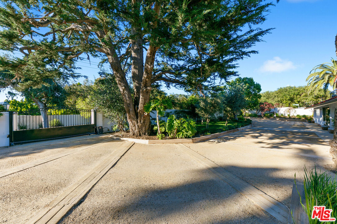 6120 Cavalleri Road Malibu, CA 90265 - Photo 50 of 54