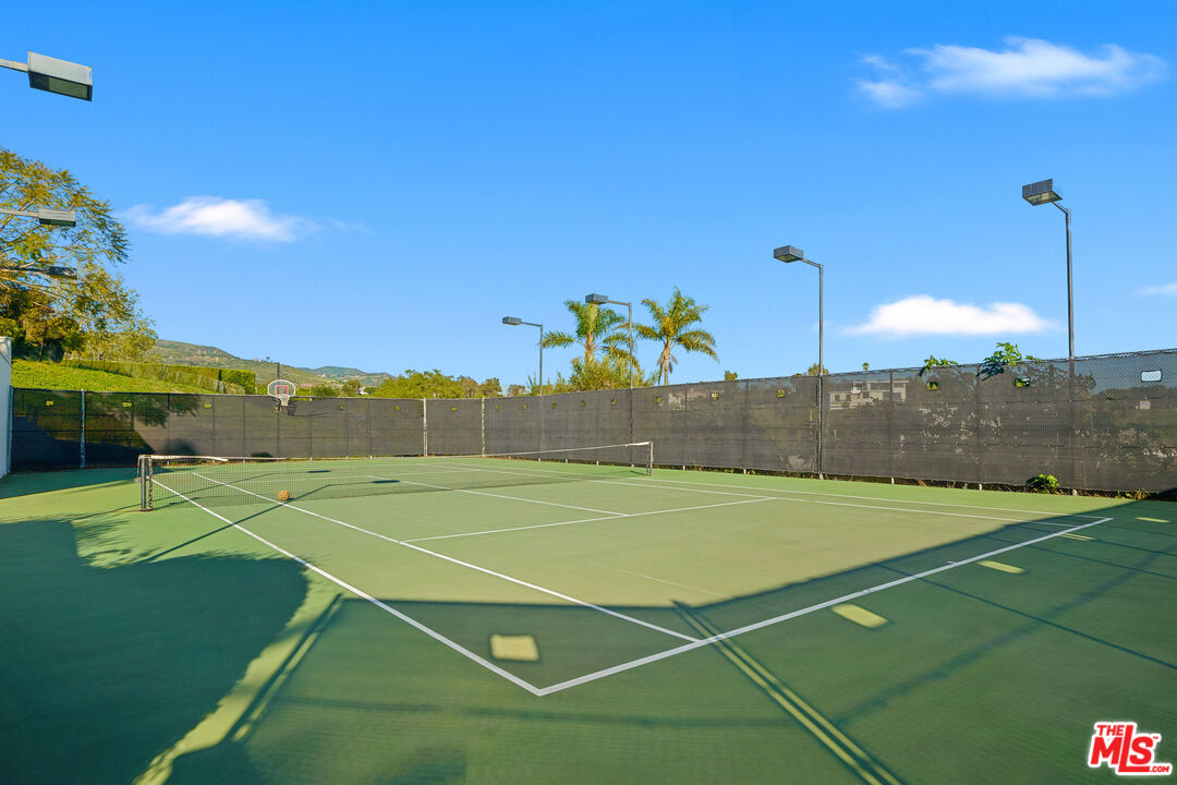 6120 Cavalleri Road Malibu, CA 90265 - Photo 10 of 54