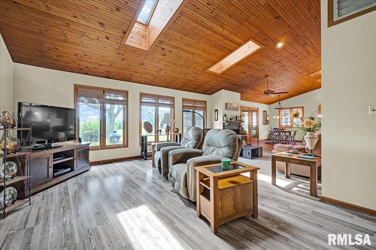 8214 West Mapleridge Road Mapleton, IL 61547 - Photo 6 of 50