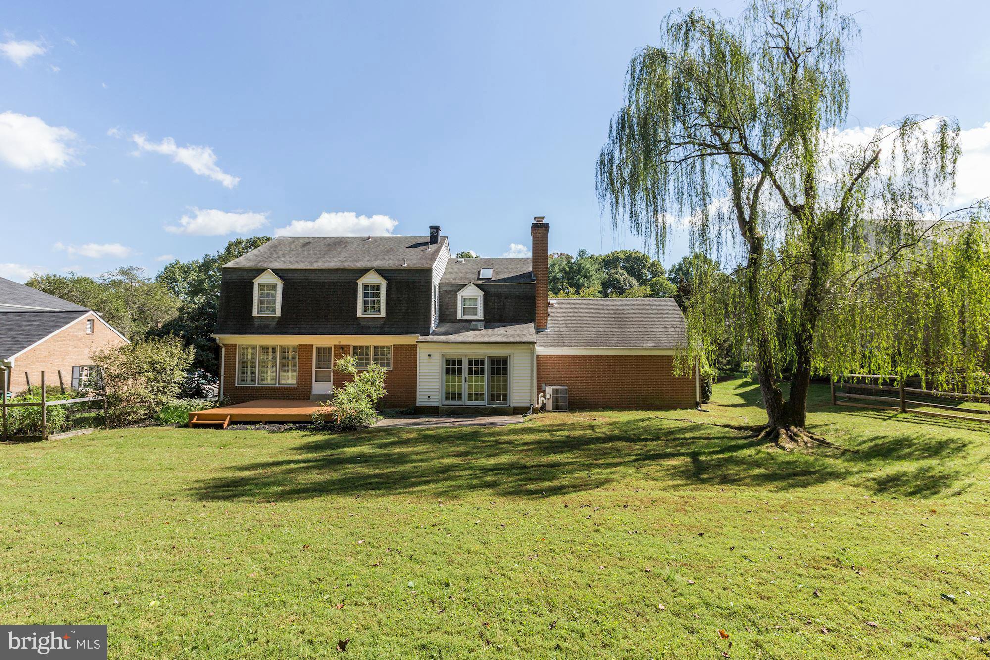 11804 Gregerscroft Road Potomac, MD 20854 - Photo 23 of 23 Exterior (Rear)