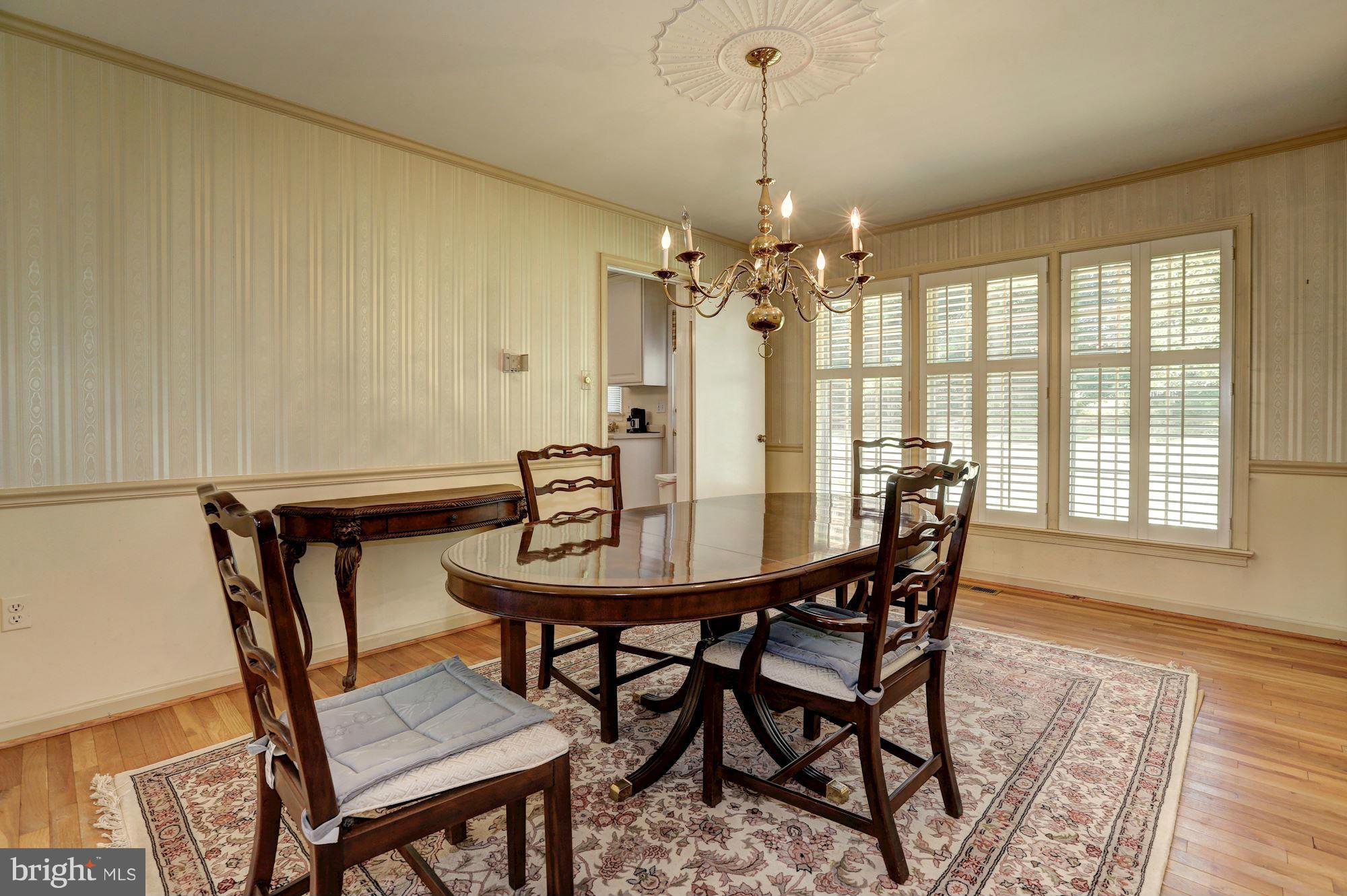 11804 Gregerscroft Road Potomac, MD 20854 - Photo 9 of 23 Dining Room