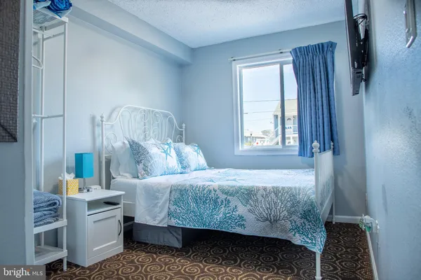 $300,000 | 207 8th Street, Unit 101W, Ocean City, MD 21842