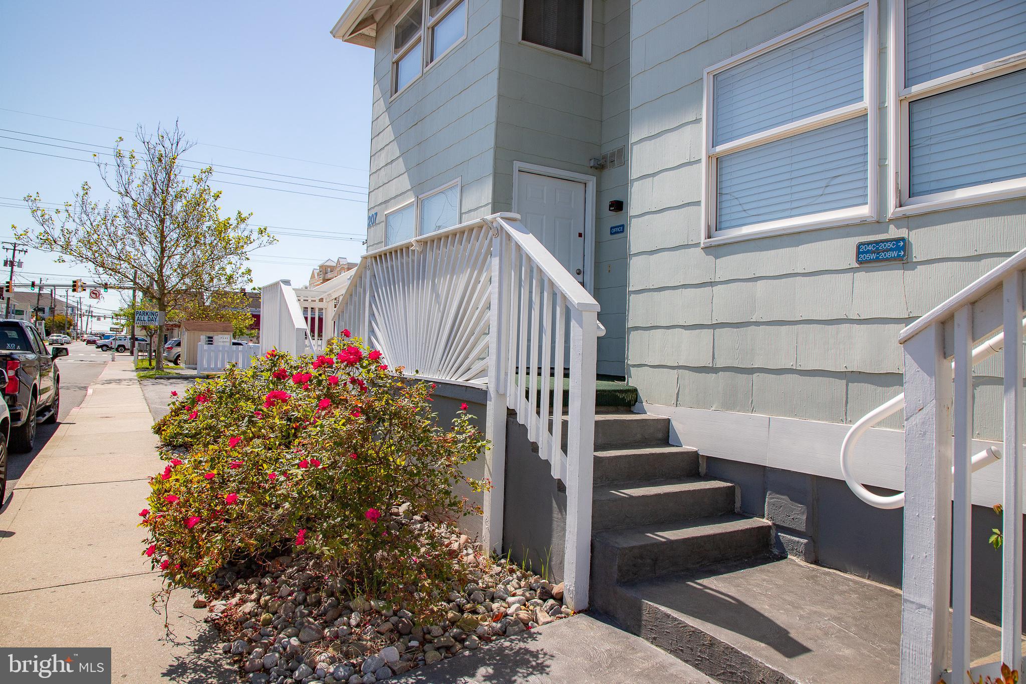 207 8th Street, Unit 101W Ocean City, MD 21842 - Photo 6 of 38