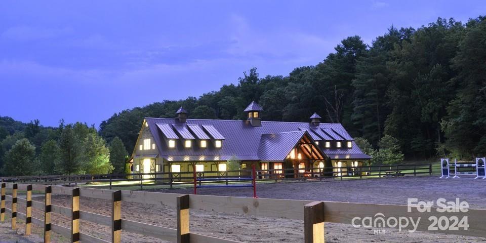 236 Nottingham Dr Mill Spring Mill Spring, NC 28756 - Photo 3 of 18