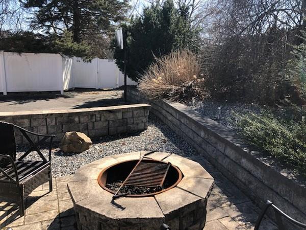12 Wellesley Road Beverly, MA 01915 - Photo 4 of 17 Gallery Image 4