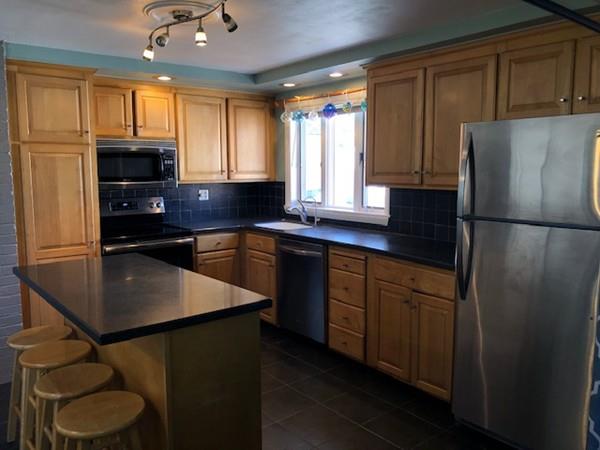 12 Wellesley Road Beverly, MA 01915 - Photo 8 of 17 Gallery Image 8