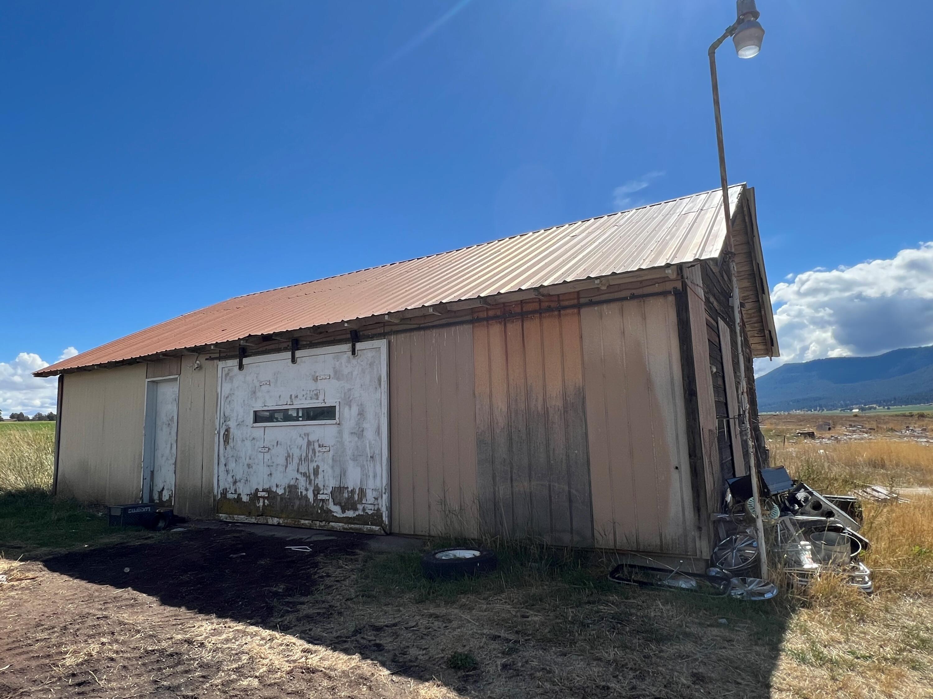 8150 Bunn Road Bonanza, OR 97623 - Photo 4 of 25 Front of Workshop - Copy