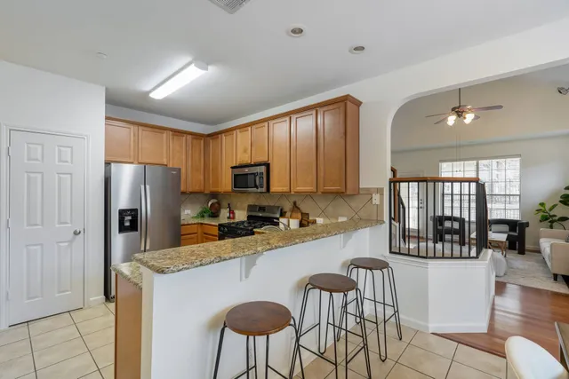 $320,000 | 14815 Avery Ranch Boulevard, Unit 19E, Austin, TX 78717