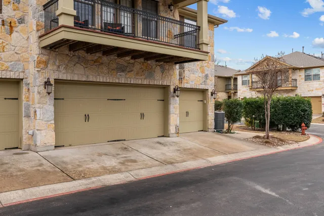 $320,000 | 14815 Avery Ranch Boulevard, Unit 19E, Austin, TX 78717