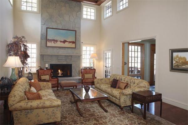 77 Bridle Trail Road Needham, MA 02492 - Photo 5 of 9