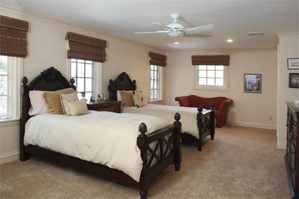 77 Bridle Trail Road Needham, MA 02492 - Photo 7 of 9