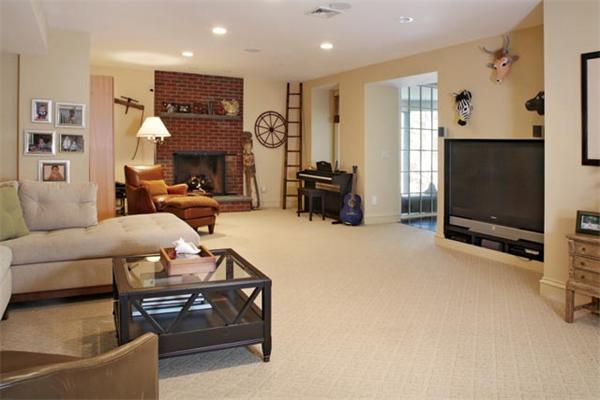 77 Bridle Trail Road Needham, MA 02492 - Photo 8 of 9