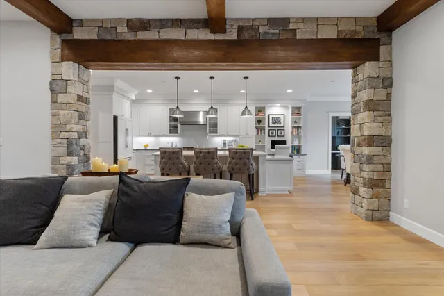 $1,138,000 | 3385 Wimbledon Drive, Redding, CA 96002