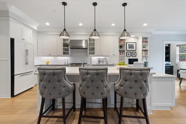 $1,138,000 | 3385 Wimbledon Drive, Redding, CA 96002