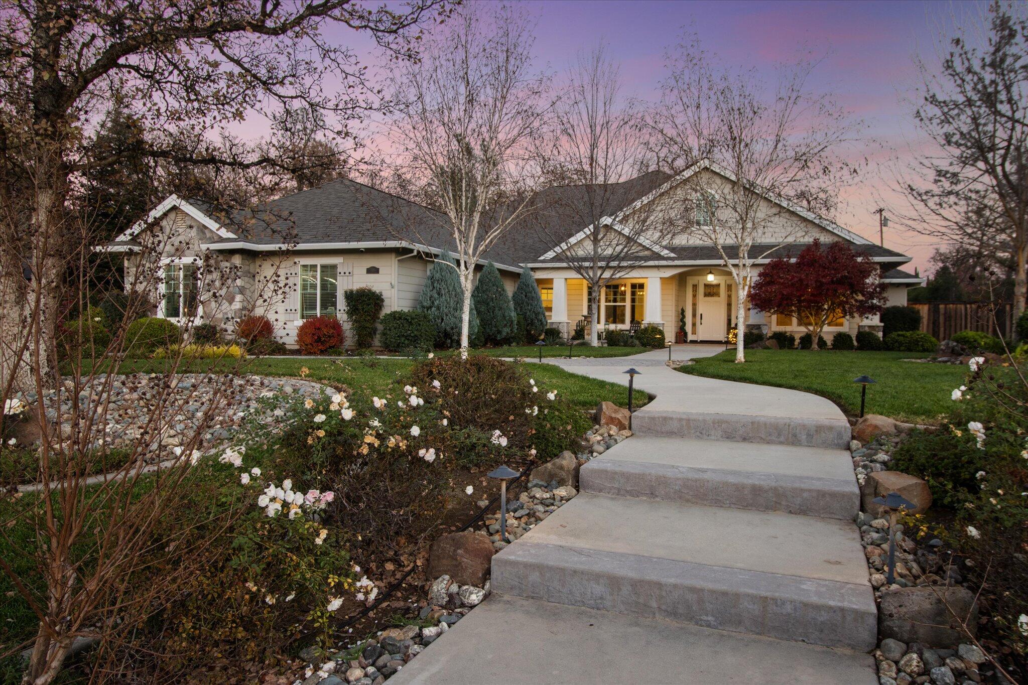 3385 Wimbledon Drive Redding, CA 96002 - Photo 2 of 87 001