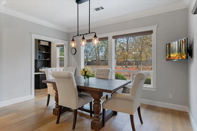 $1,138,000 | 3385 Wimbledon Drive, Redding, CA 96002