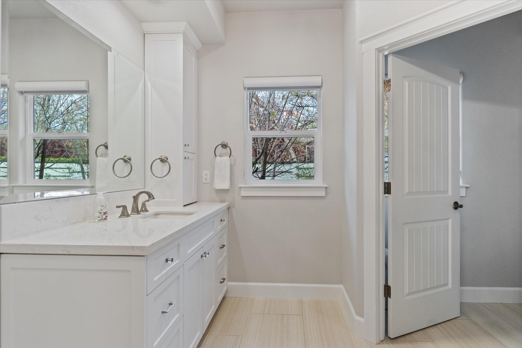 3385 Wimbledon Drive Redding, CA 96002 - Photo 36 of 87 036