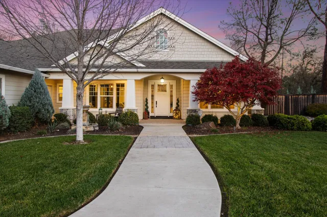 $1,138,000 | 3385 Wimbledon Drive, Redding, CA 96002