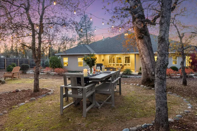 $1,138,000 | 3385 Wimbledon Drive, Redding, CA 96002