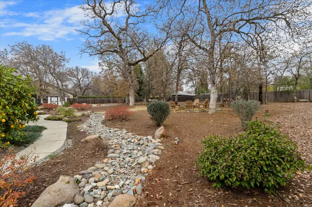 $1,138,000 | 3385 Wimbledon Drive, Redding, CA 96002