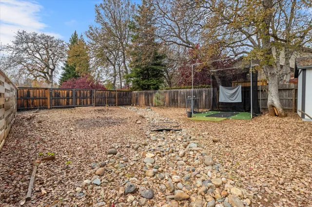 $1,138,000 | 3385 Wimbledon Drive, Redding, CA 96002
