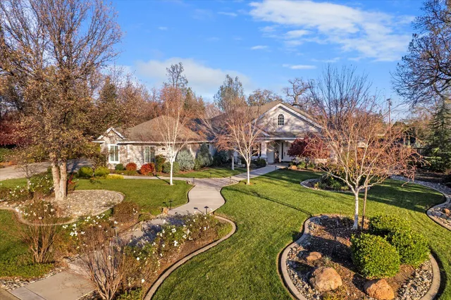 $1,138,000 | 3385 Wimbledon Drive, Redding, CA 96002