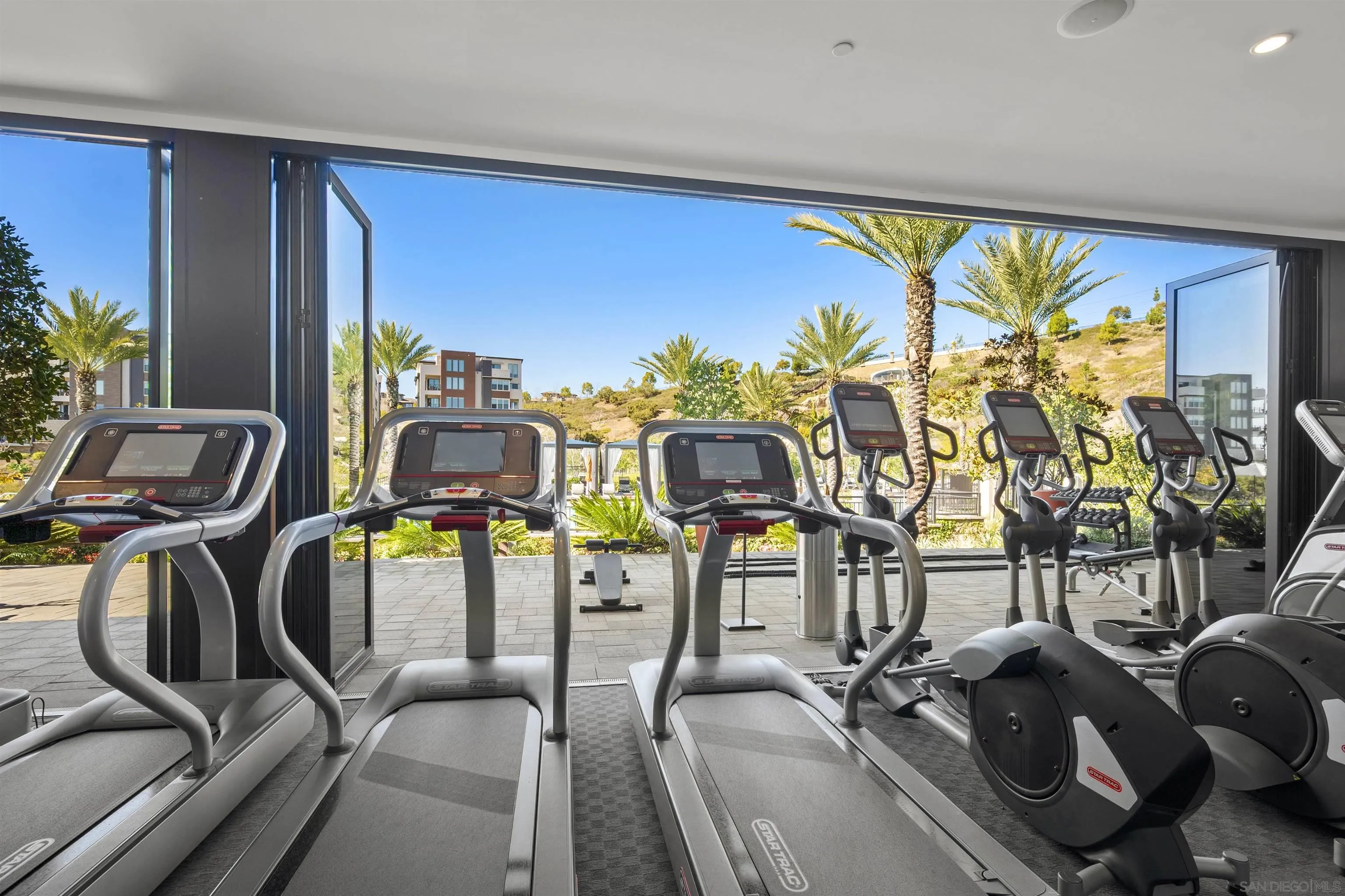 7834 Inception Way San Diego, CA 92108 - Photo 44 of 62 a view of a livingroom with furniture and lounge chair