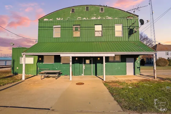 $600 | 19 South Green Street, Unit 1, Piper City, IL 60959