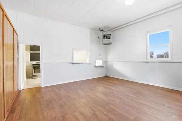 $600 | 19 South Green Street, Unit 1, Piper City, IL 60959