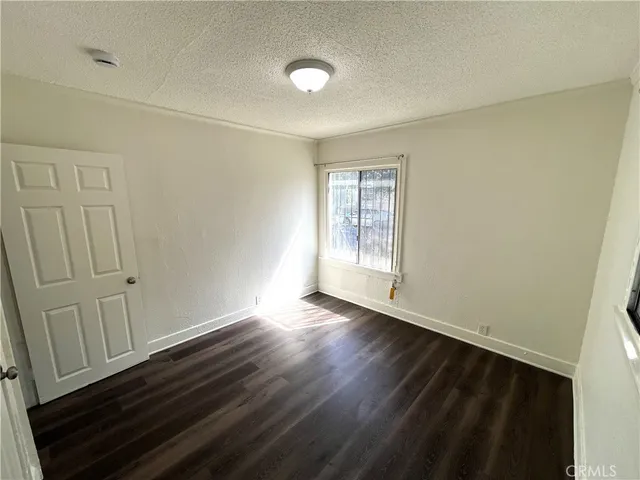 $1,895 | 6007 Harvard Boulevard, Los Angeles, CA 90047