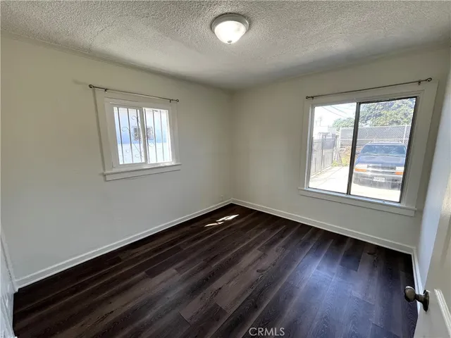 $1,895 | 6007 Harvard Boulevard, Los Angeles, CA 90047