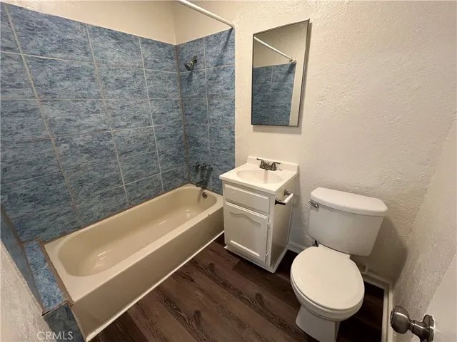 $1,895 | 6007 Harvard Boulevard, Los Angeles, CA 90047