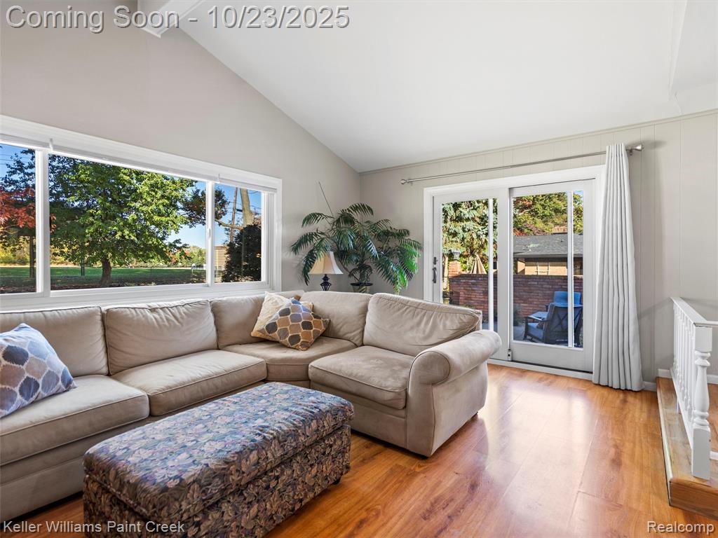 2152 Avoncrest Drive Rochester Hills, MI 48309 - Photo 13 of 42