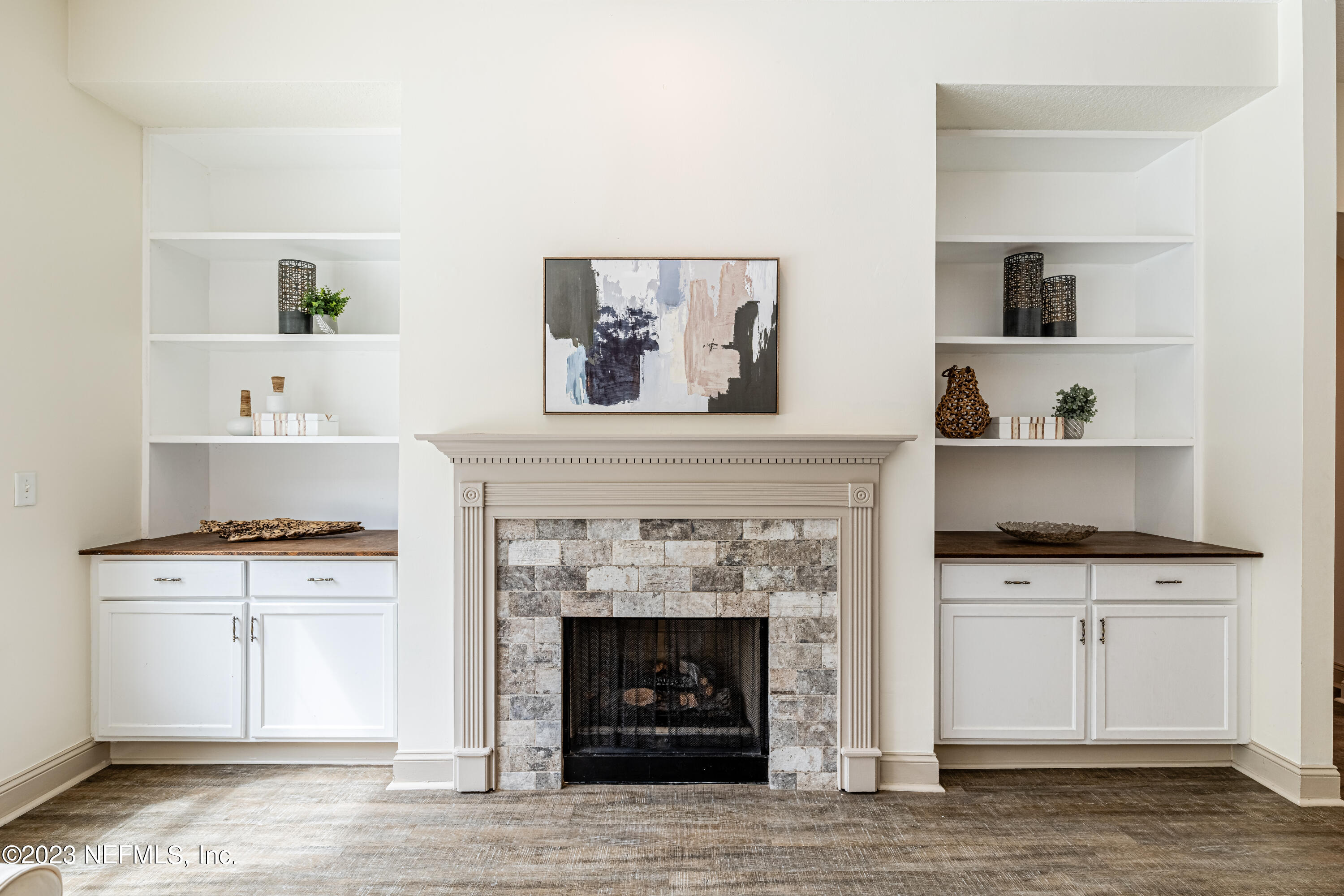 873 Eagle Point Drive St. Augustine, FL 32092 - Photo 15 of 68 Fireplace/Bookshelves