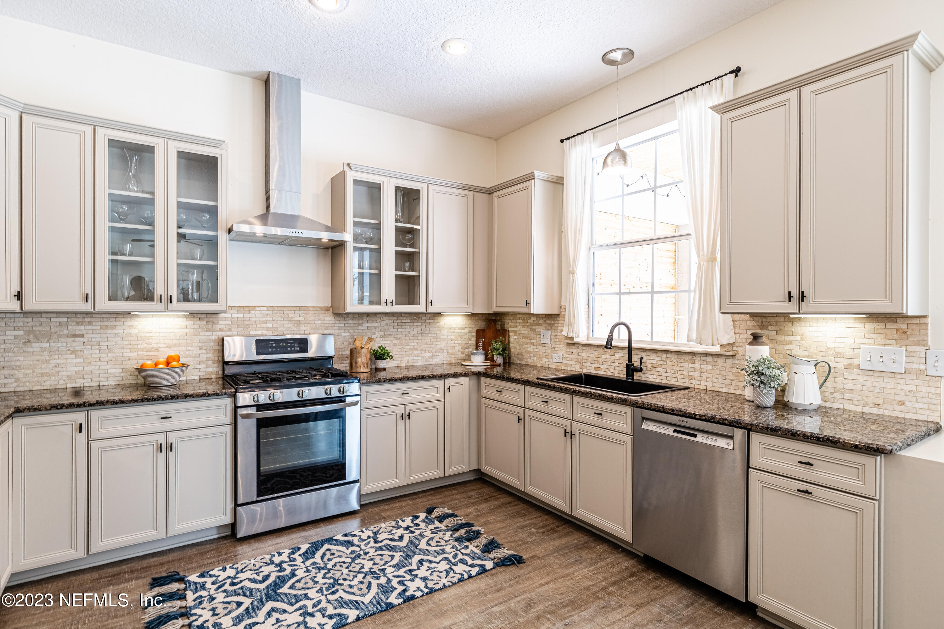 873 Eagle Point Drive St. Augustine, FL 32092 - Photo 18 of 68 Kitchen