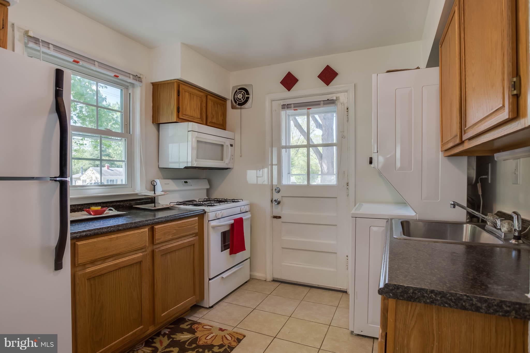 5615 Norton Road Alexandria, VA 22303 - Photo 9 of 25 Kitchen