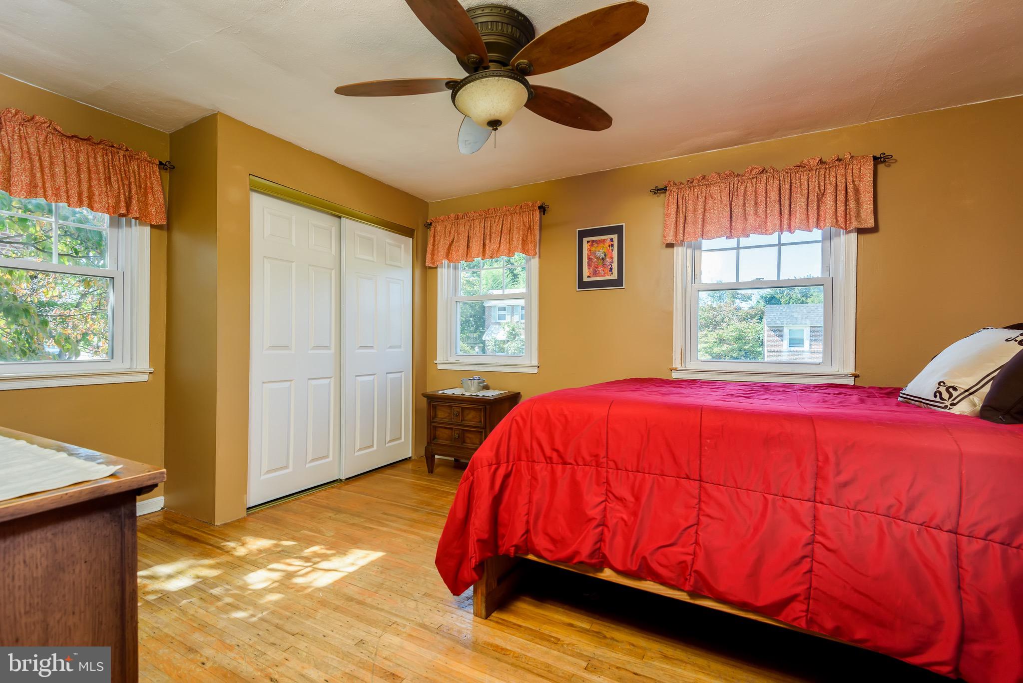 557 Overlook Road Philadelphia, PA 19128 - Photo 14 of 22