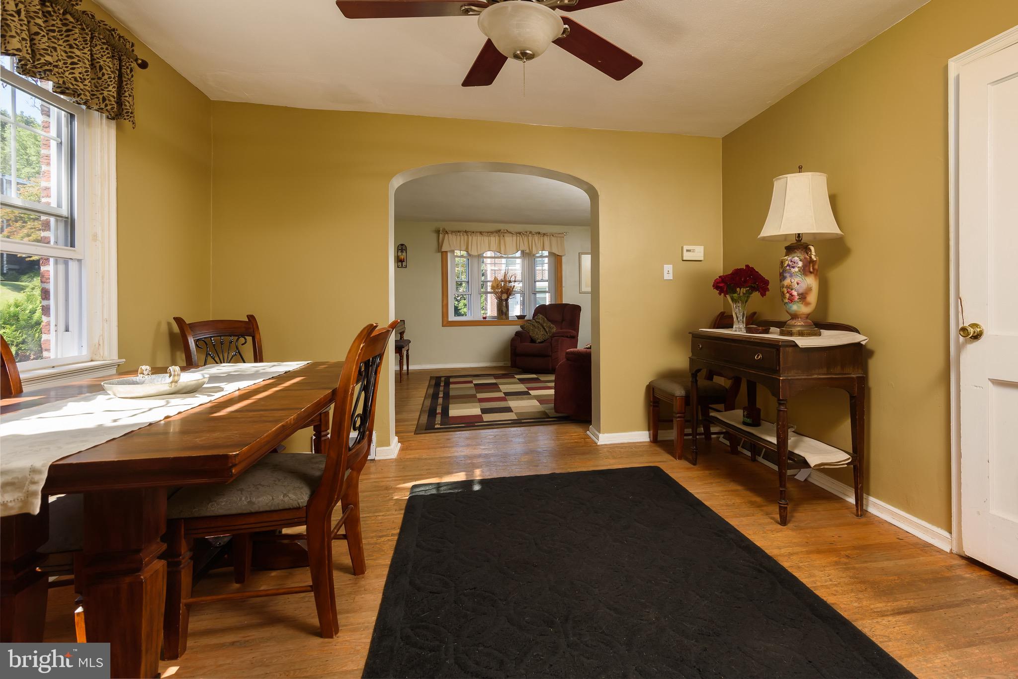 557 Overlook Road Philadelphia, PA 19128 - Photo 8 of 22