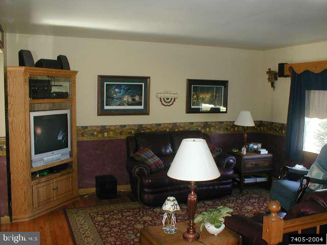 2696 Myers Road Spring Grove, PA 17362 - Photo 4 of 9