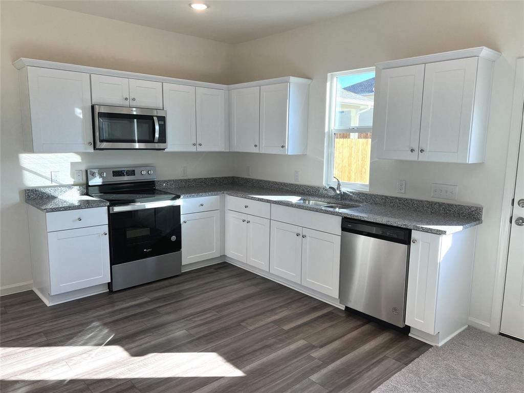 1901 Chapel Hill Road Princeton, TX 75407 - Photo 11 of 37