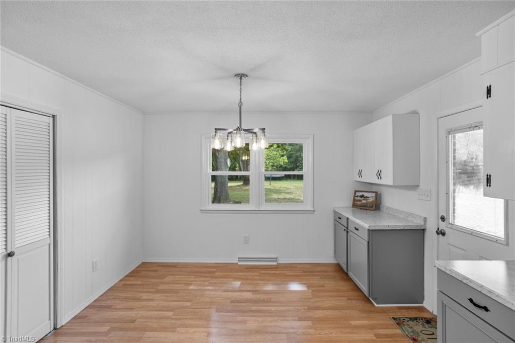 9771 Woodruff Road Kernersville, NC 27284 - Photo 14 of 46