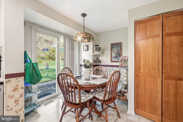 $430,000 | 10 Carlyle Drive, Wrightstown, NJ 08562