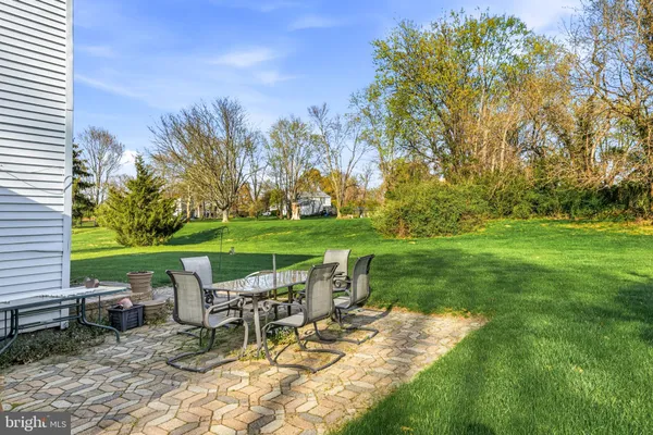 $430,000 | 10 Carlyle Drive, Wrightstown, NJ 08562