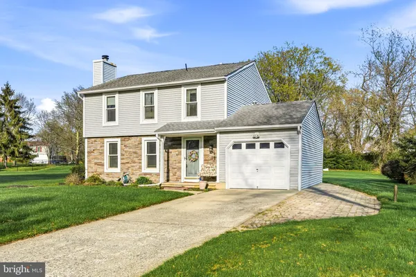 $430,000 | 10 Carlyle Drive, Wrightstown, NJ 08562
